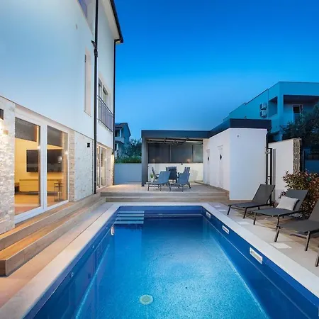 Villa Skylounge Villa *